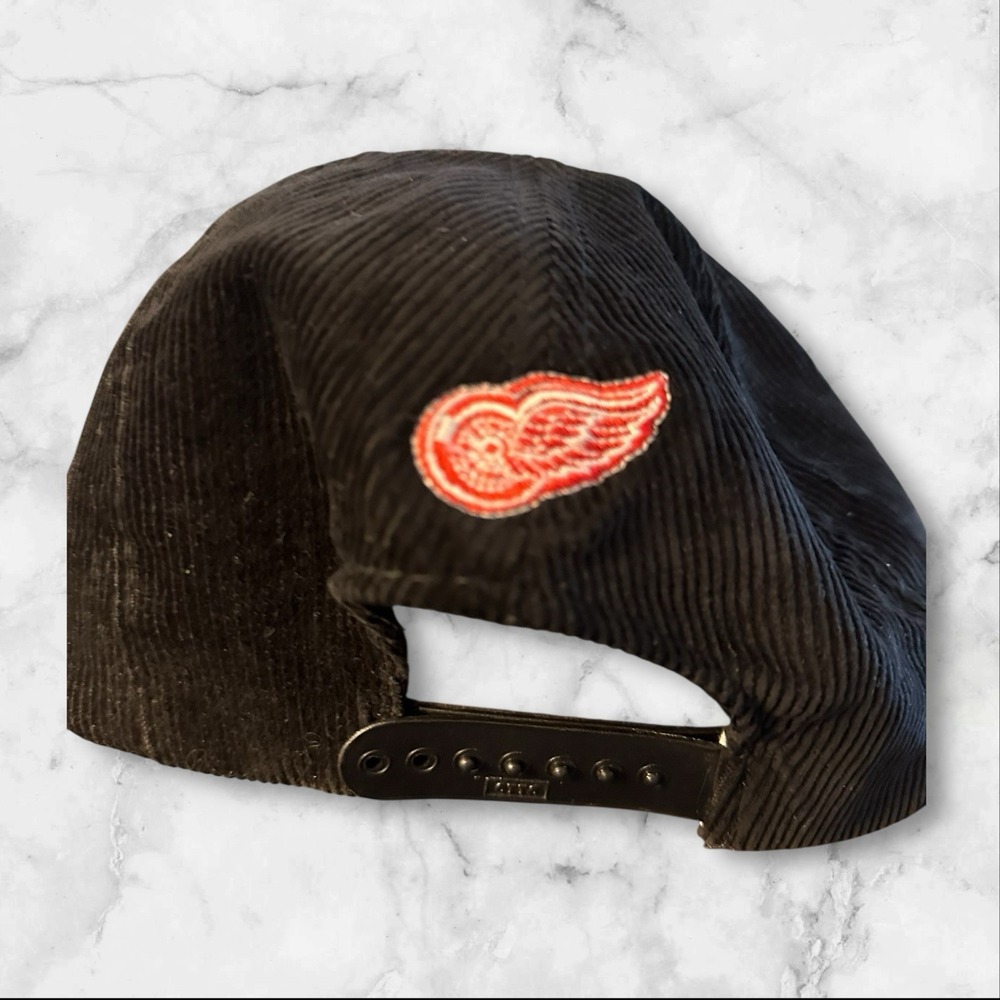 Vintage‎ NHL Detroit Red Wings Corduroy Snapback Cap Hat 80s Annco Black Rare - Picture 3 of 4